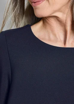 Robe élégante à manches froncées
