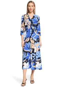 Robe mini en jersey slinky, avec fronces raffinées