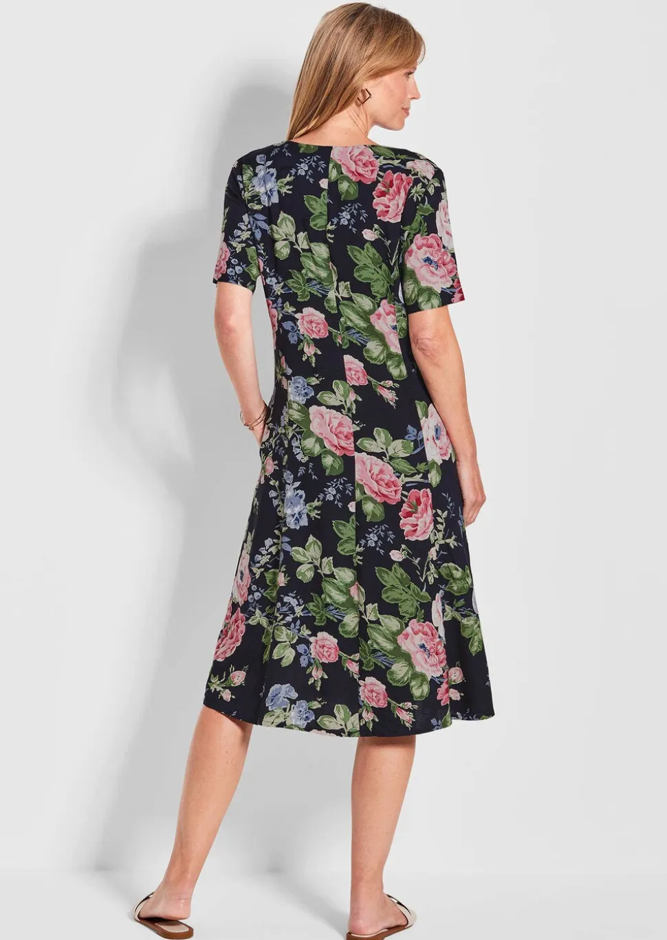 Robe romantique avec imprimé floral intégral