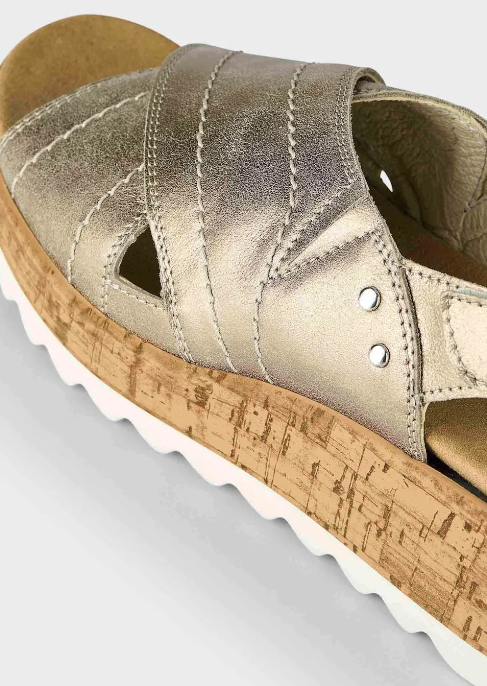 Sandales avec lanière velcro réglable