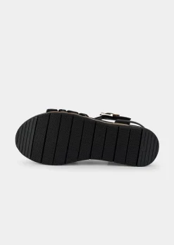 Sandales avec talon compensé