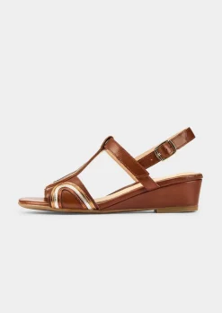 Sandales en cuir avec talon compensé