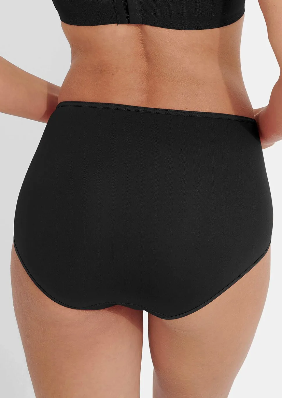 Slip maxi en microfibre avec dentelle