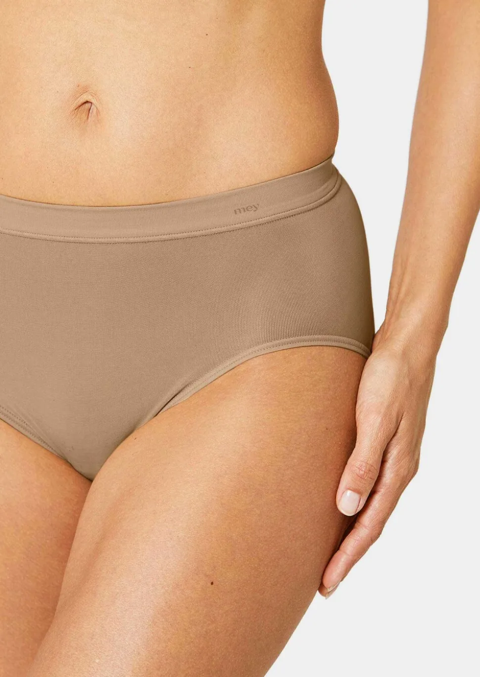 Slip montant de grande qualité