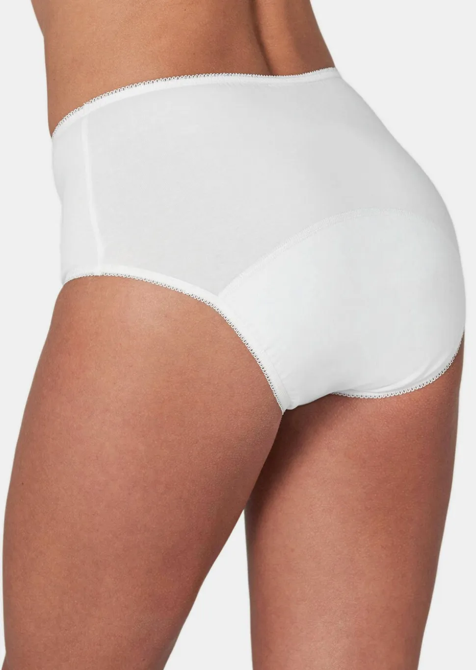 Slip protecteur de hanche avec protections intégrées
