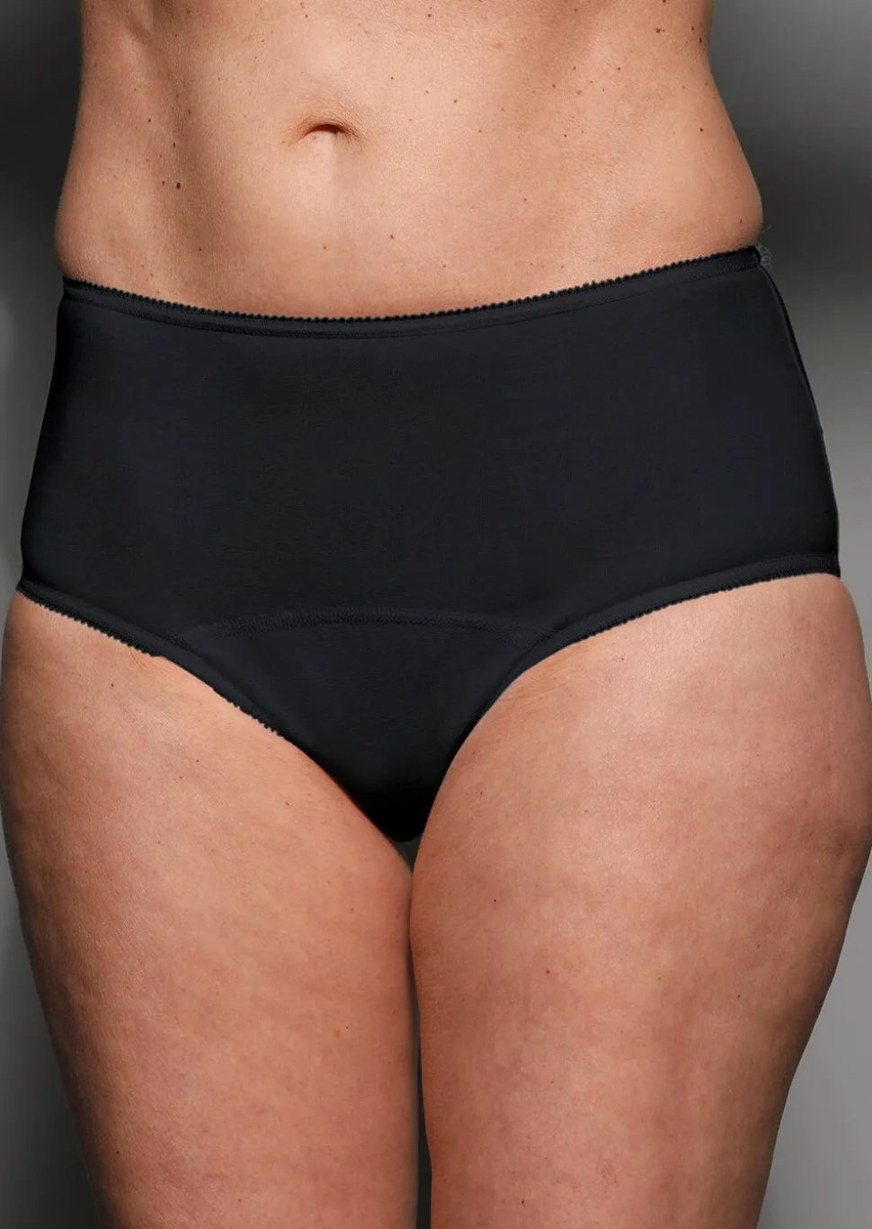 Slip protecteur de hanche avec protections intégrées