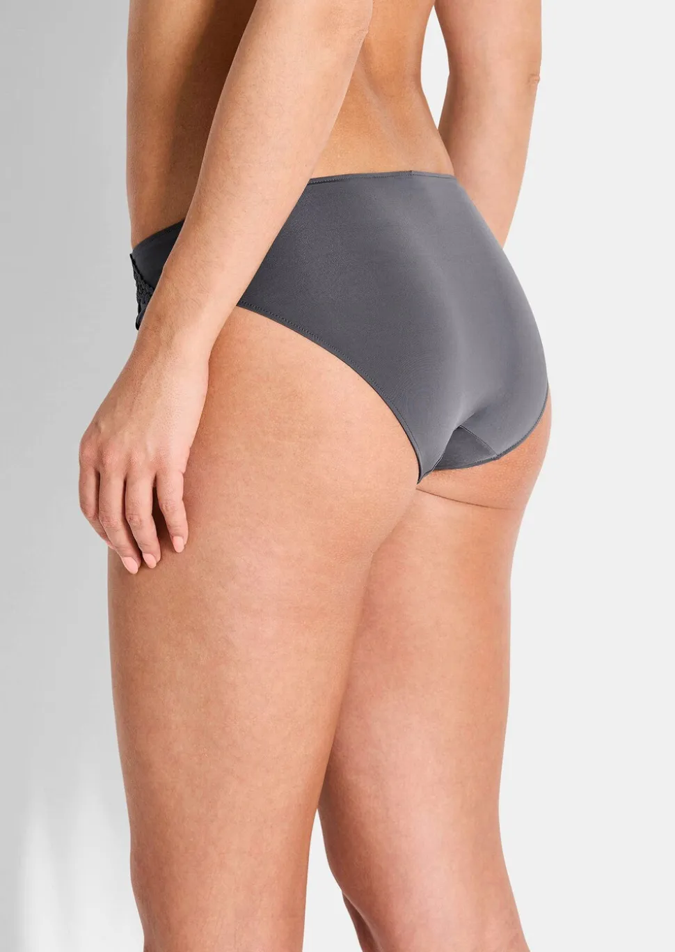 Slip taille basse en microfibre douce et soyeuse