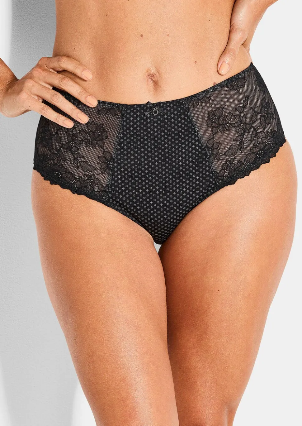 Slip taille haute en charmeuse et dentelle