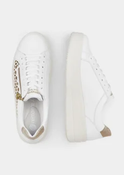 Sneakers avec ornements sur le côté
