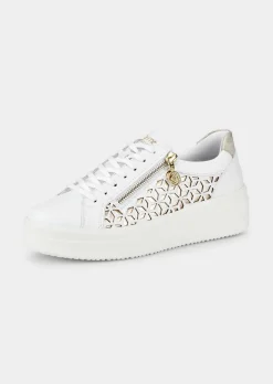 Sneakers avec ornements sur le côté