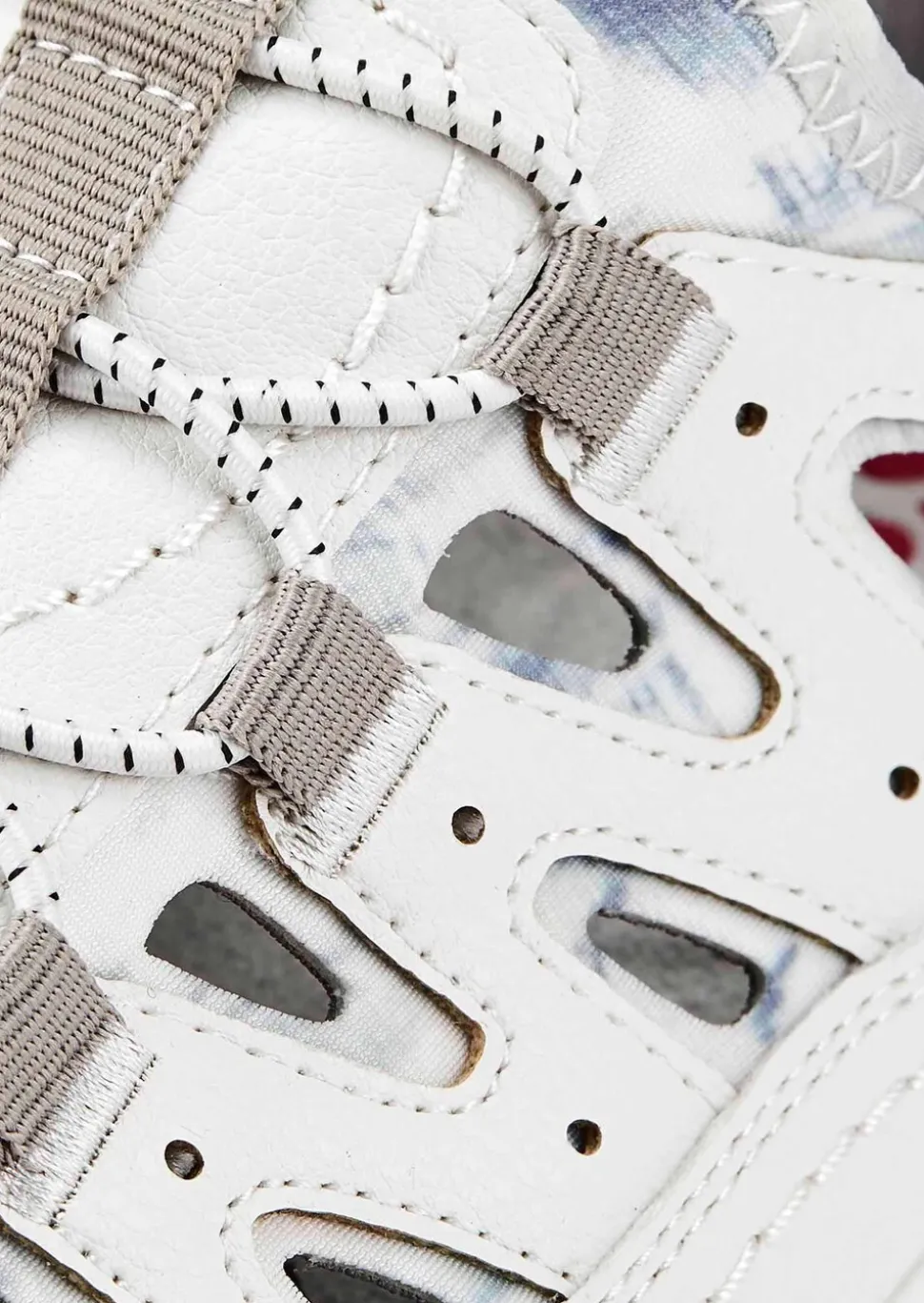 Sneakers avec voûte plantaire amovible