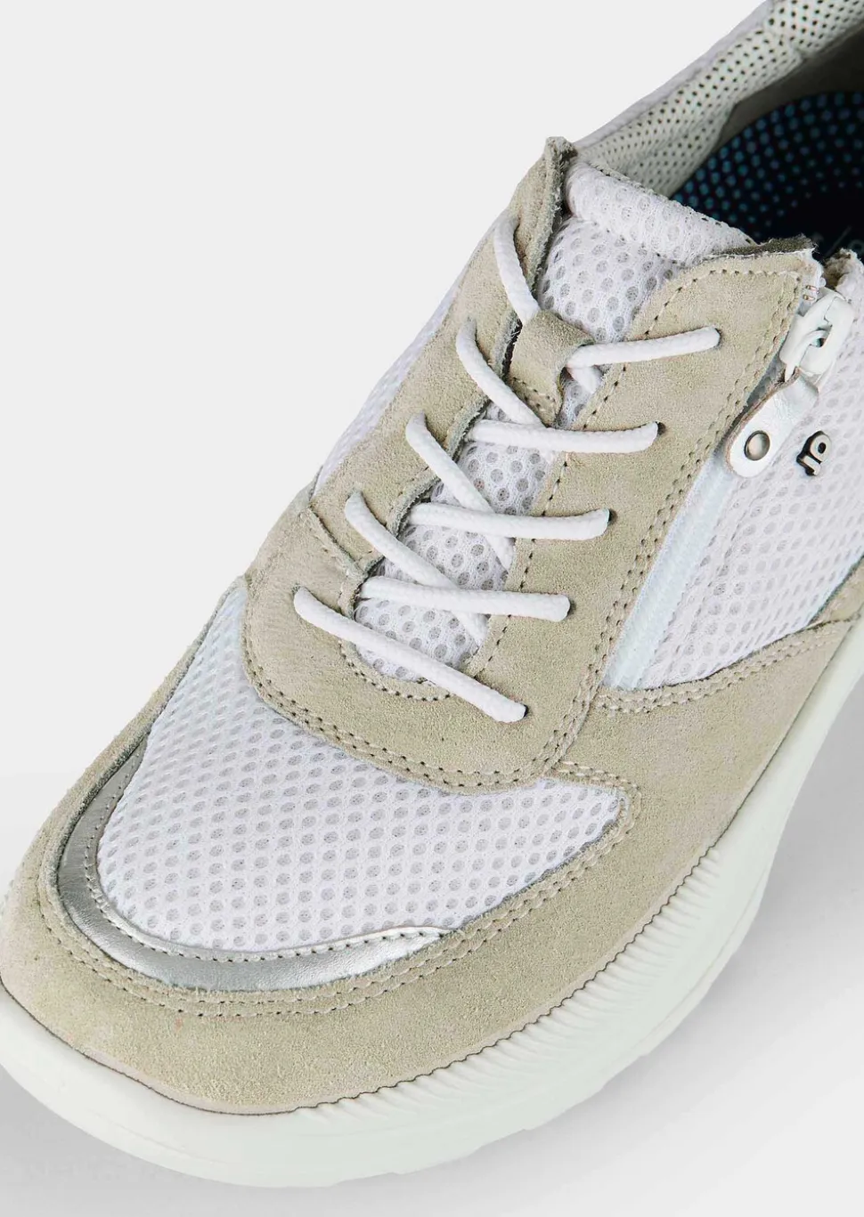 Sneakers avec voûte plantaire amovible