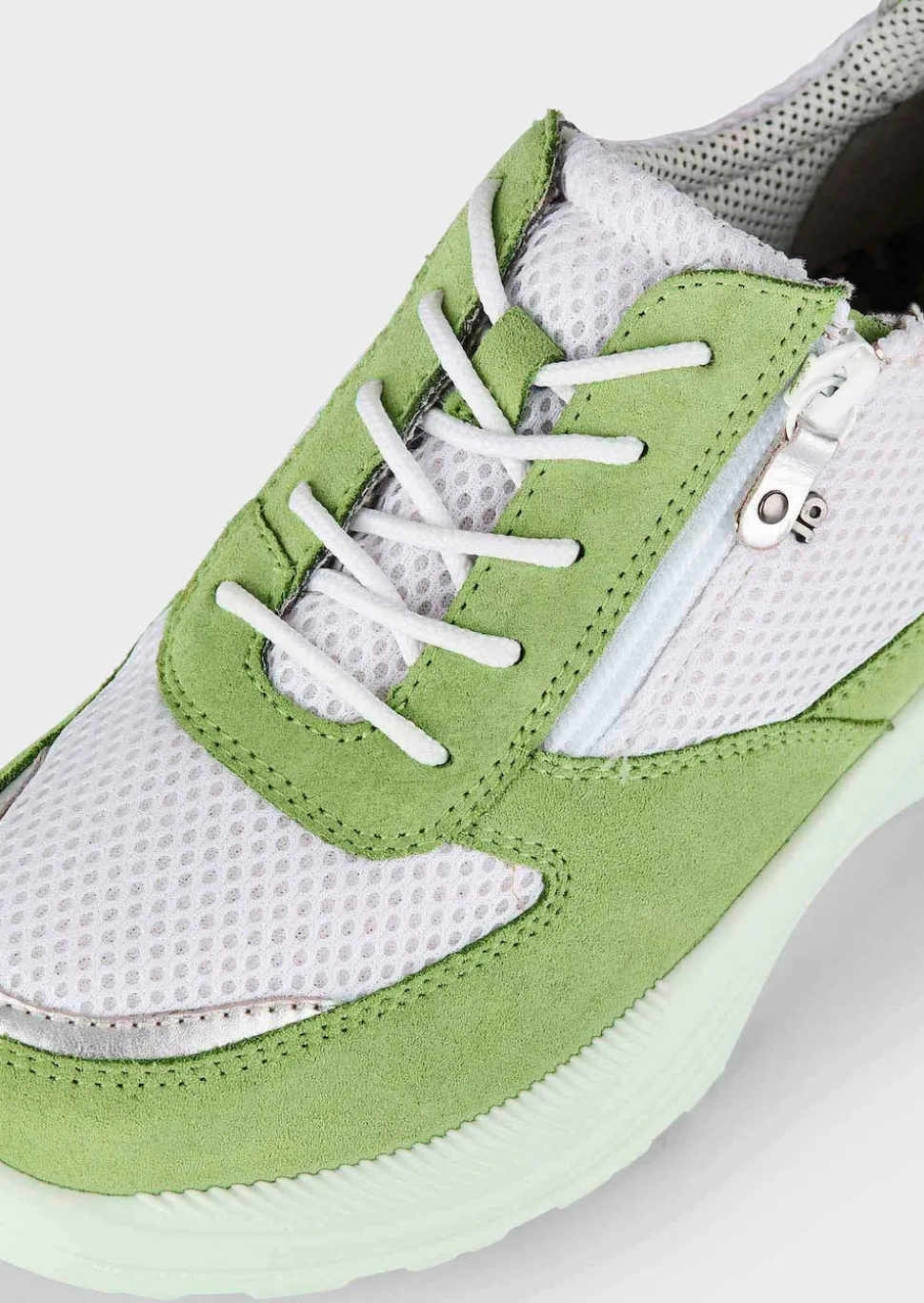 Sneakers avec voûte plantaire amovible