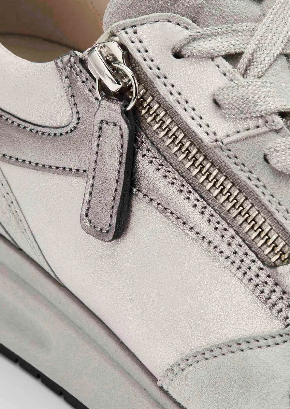 Sneakers en cuir noble