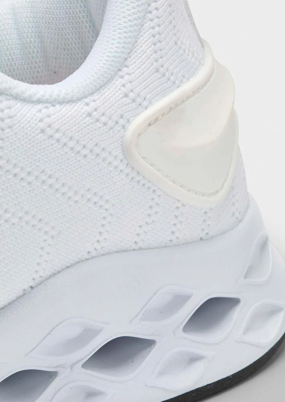 Sneakers en tissu filet, avec mousse à mémoire de forme