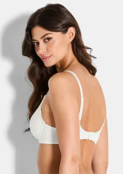Soutien-gorge à armatures avec bonnets spacer