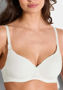 Soutien-gorge à armatures avec bonnets spacer