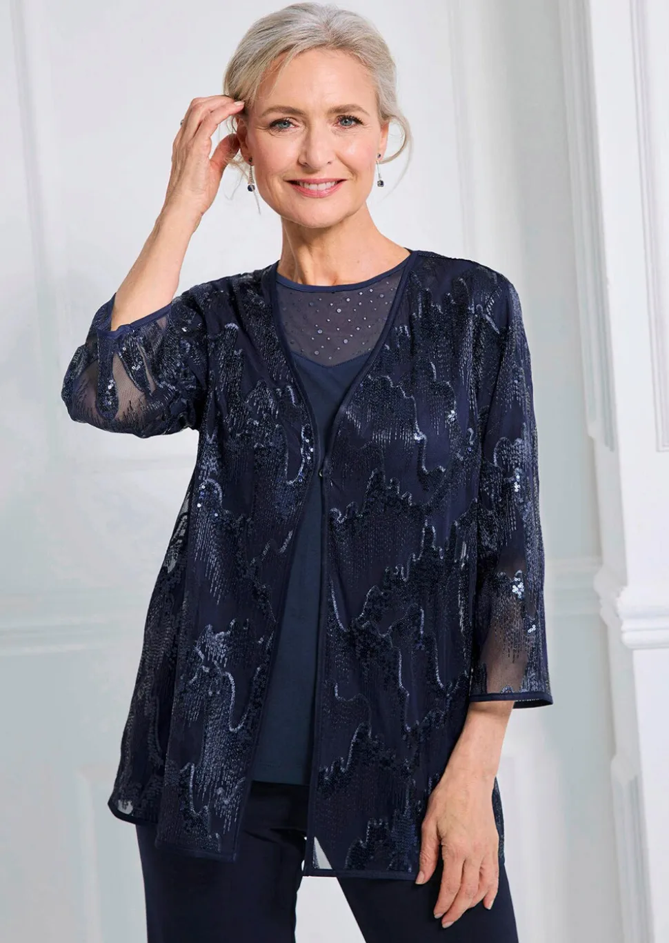 Surchemise avec broderie et paillettes