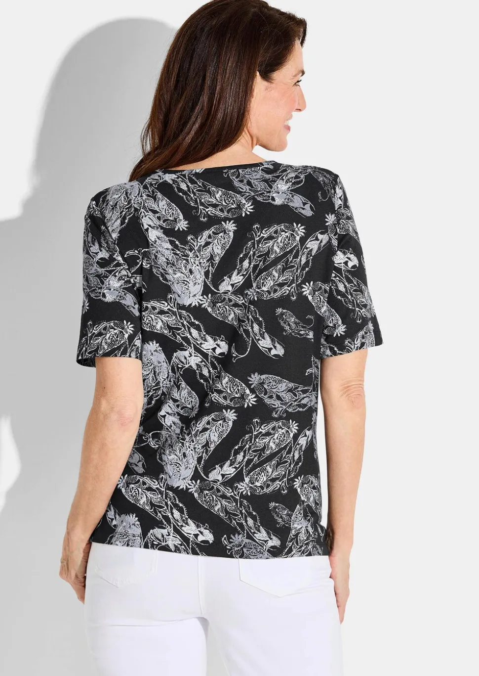 T-shirt agrémenté d’ornements floraux