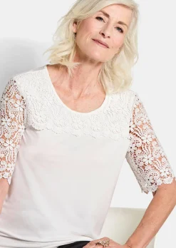 T-shirt avec dentelle du plus bel effet