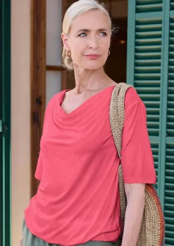 T-shirt avec encolure bénitier