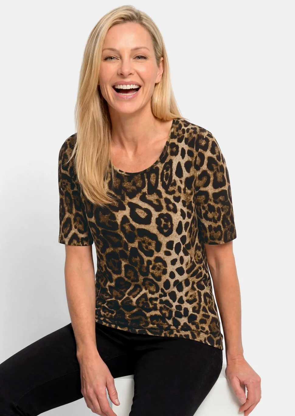 T-shirt avec un élégant imprimé léopard