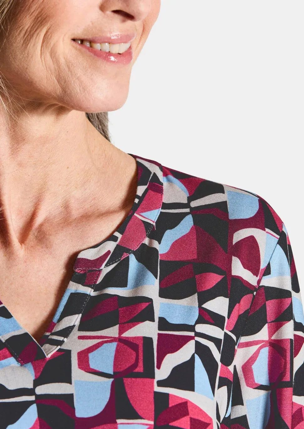 T-shirt en jersey élégant, façon blouse
