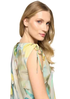 T-shirt en étoffe filet avec couture froncée aux épaules