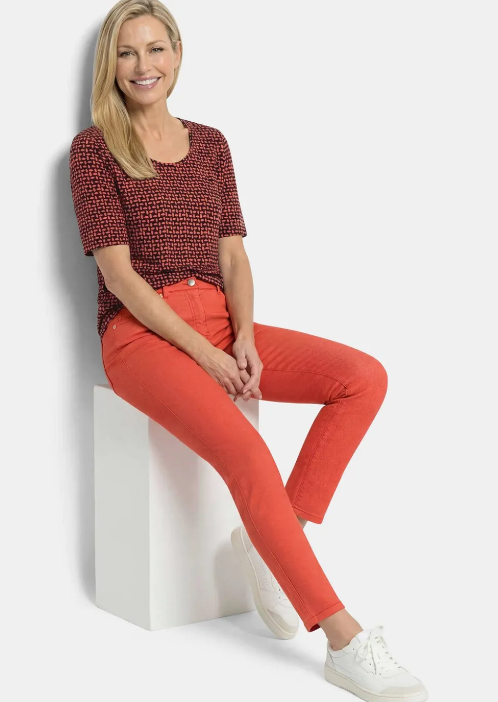 T-shirt en viscose avec impression géométrique minimale