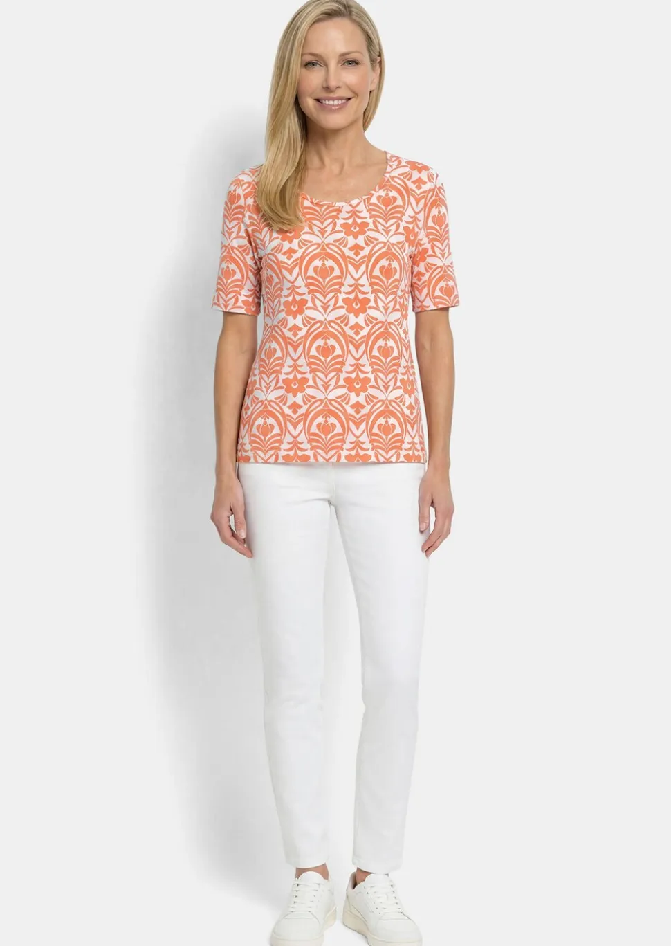 T-shirt en viscose avec un motif ornemental féminin