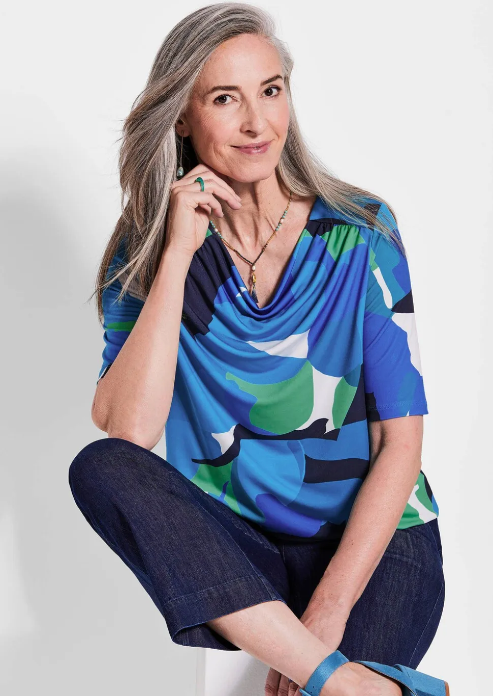 T-shirt imprimé avec encolure bénitier