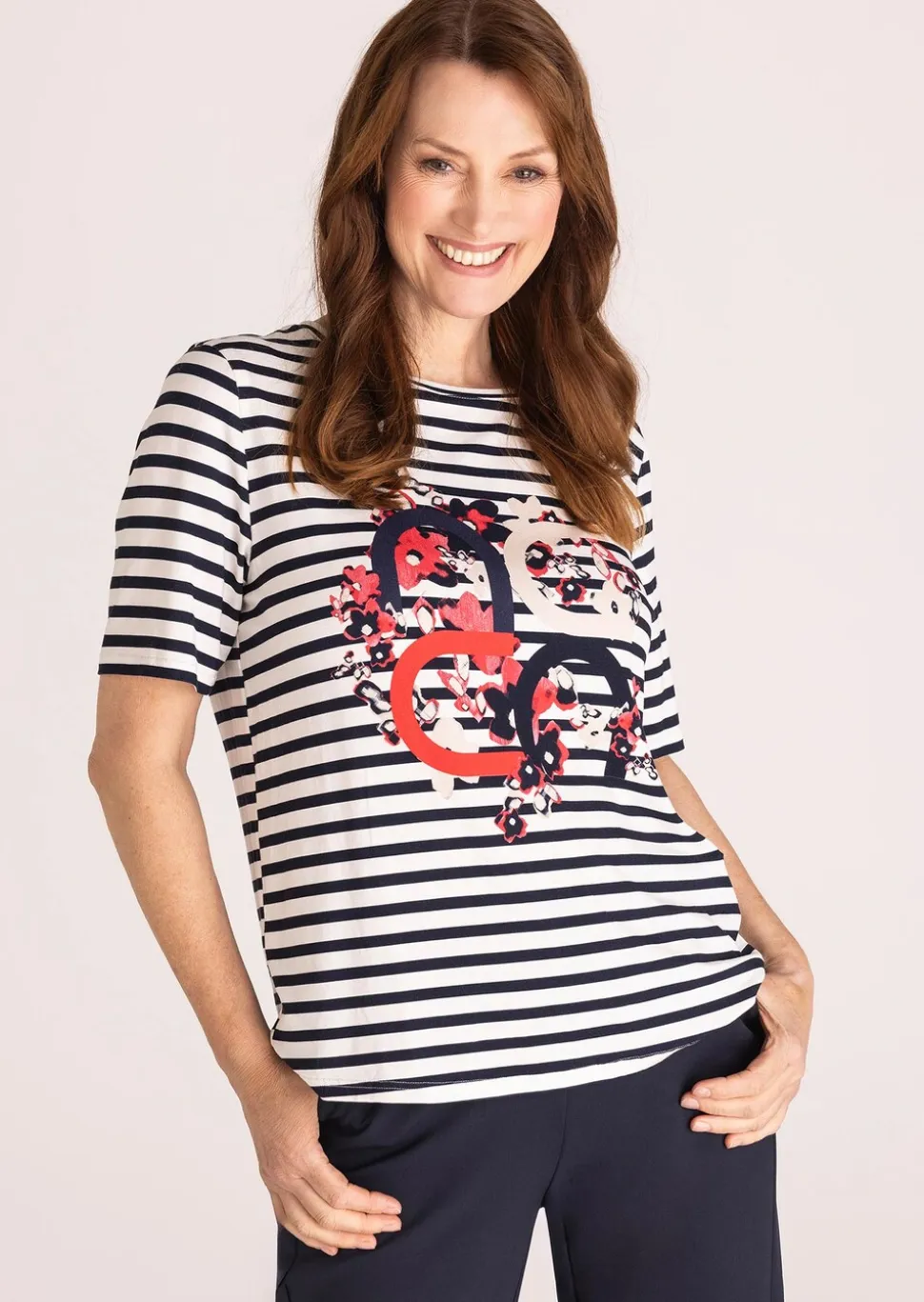T-shirt à rayures avec motif sur le devant
