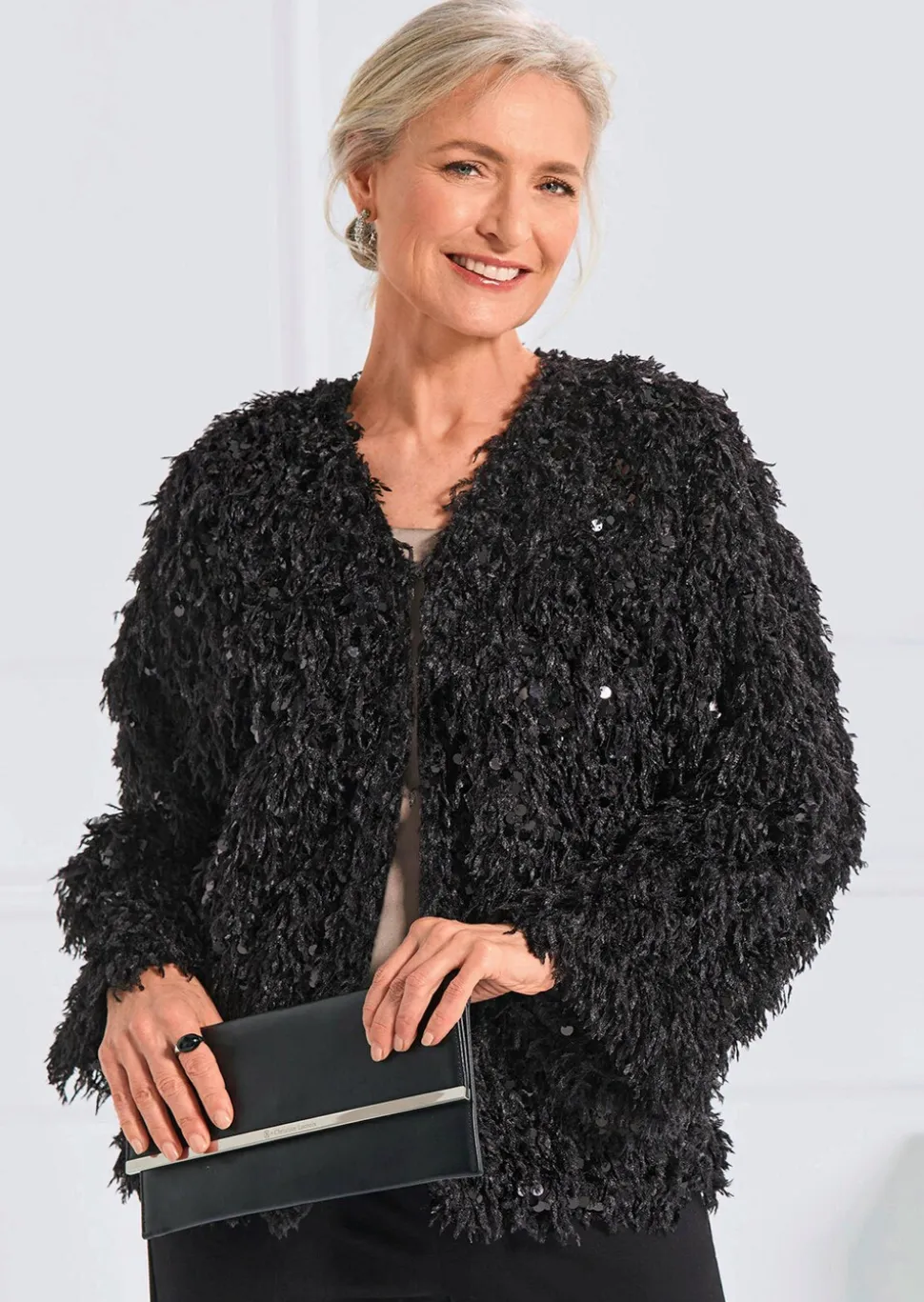 Veste aspect plumes, orné de paillettes