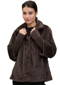 Veste de mi-saison, aspect fourrure