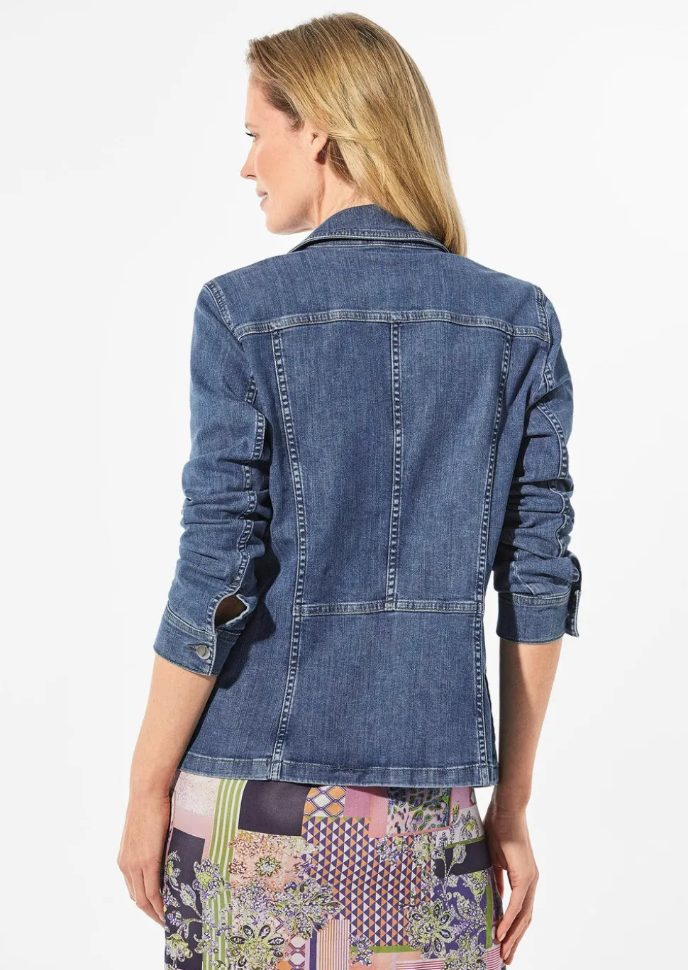 Veste en jean intemporelle agrémentée de détails séduisants