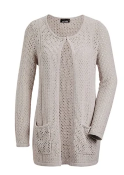Veste en tricot au motif ajouré