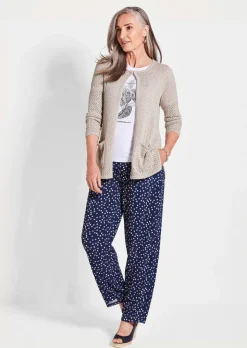 Veste en tricot au motif ajouré
