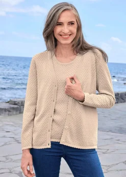Veste en tricot avec motif à pois