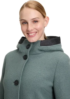 Veste évasée, tendance, en laine vierge