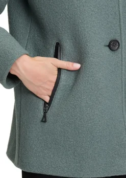 Veste évasée, tendance, en laine vierge